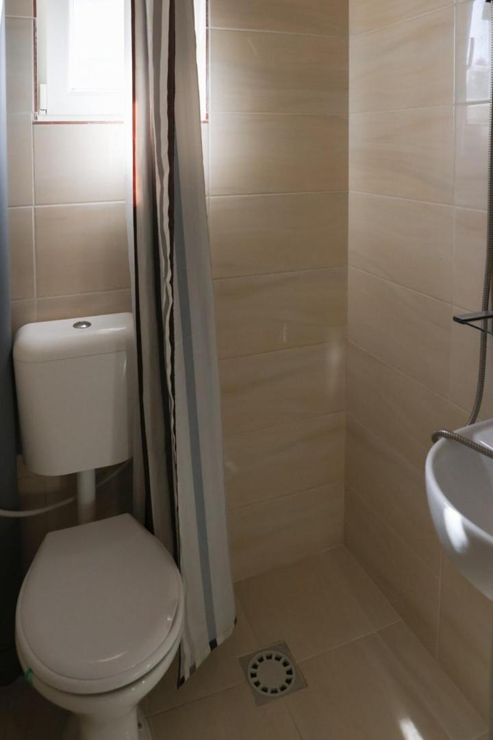 Vespasian 25 Bukares Bagian luar foto
